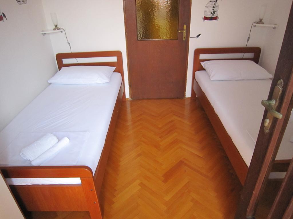 Holiday Home Mona Igrane Oda fotoğraf